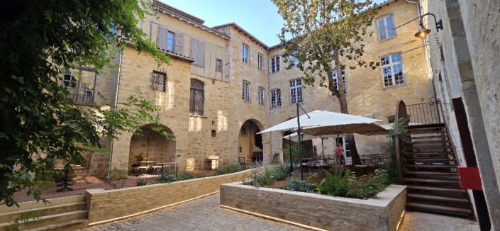 COUR PHOTO 3